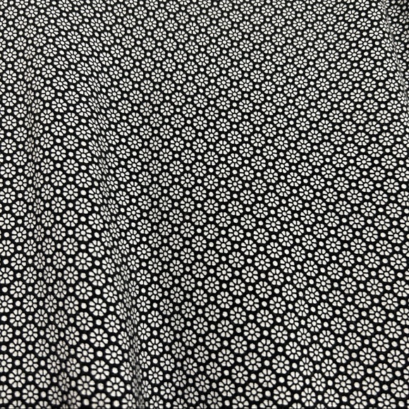 Old Navy Black and White Sleeveless Cotton Blend Maxi Dress - Picture 11 of 11